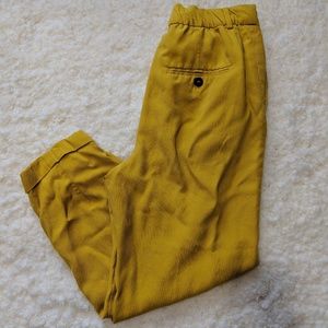 Zara Cropped Yellow Highwaisted Pants